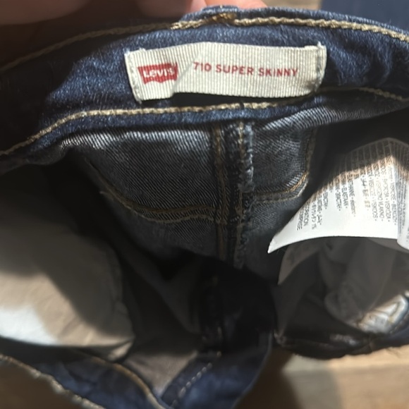 Levis Girls Jeans - Picture 4 of 5
